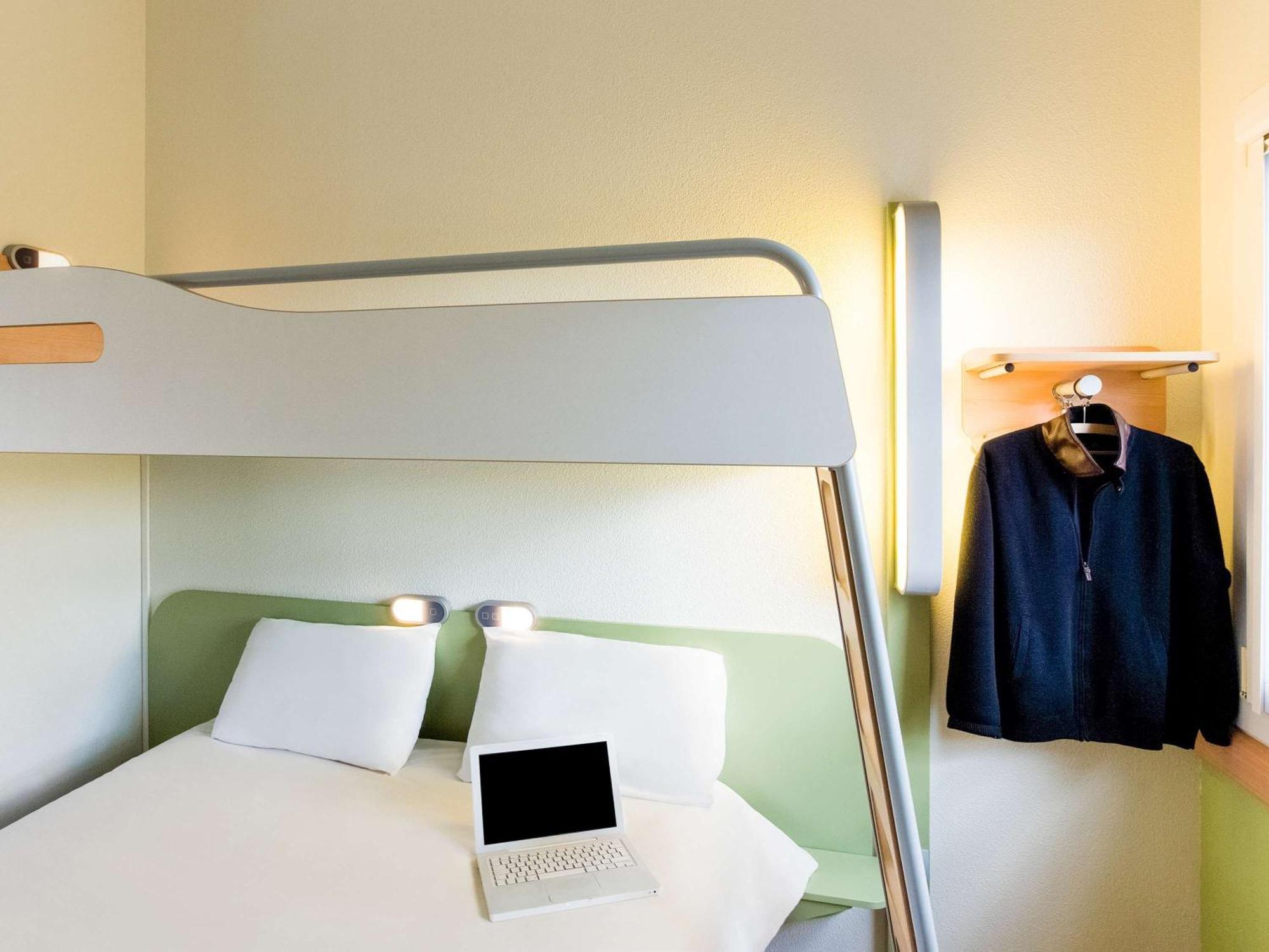 Ibis Budget Roanne Hotel Exterior photo
